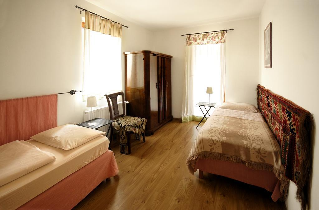 Hullam Bed & Breakfast