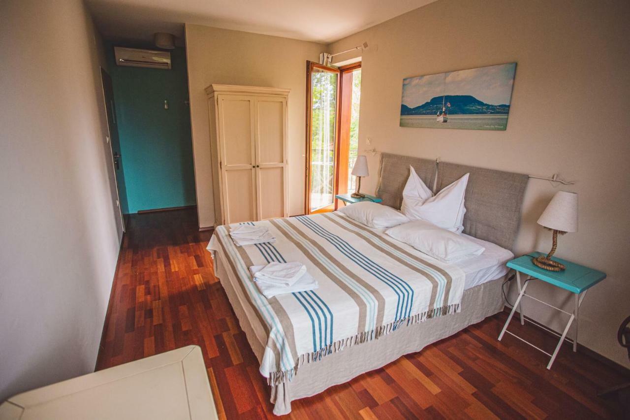 Bed and breakfast Hullám Balatonmáriafürdő
